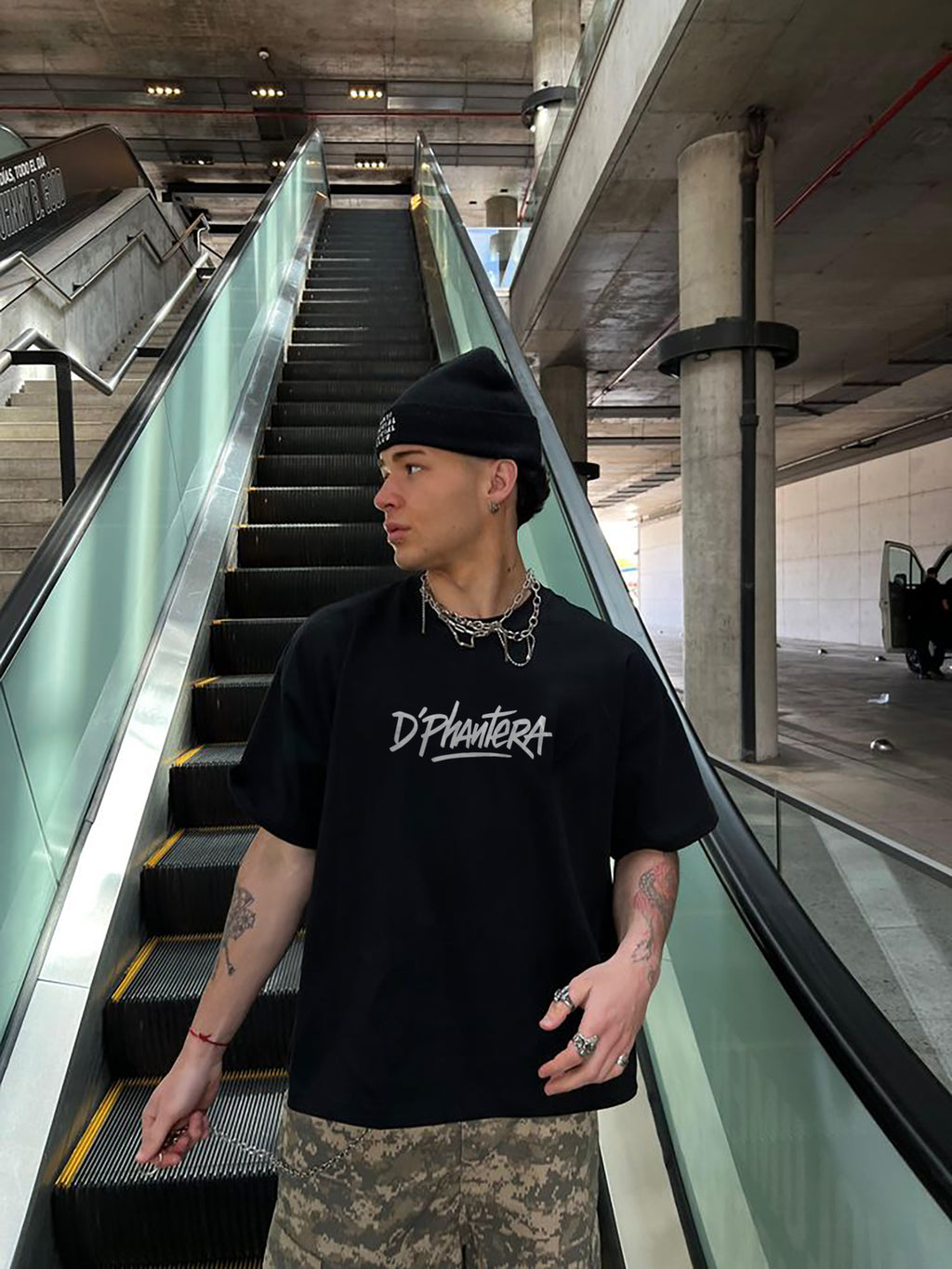 CAMISETA CON CÓDIGO PHANTERA